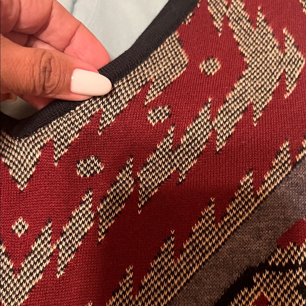 Astr Burgundy and Gray Geometric Mini Dress - Picture 7 of 11
